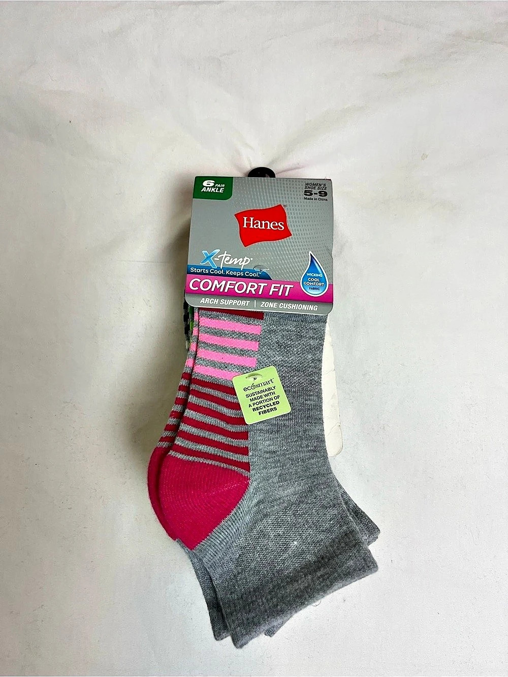 💛 Hanes X-Temp Comfort Fit Crew Socks Striped Crew Socks in Gray & Pink Size 8-1